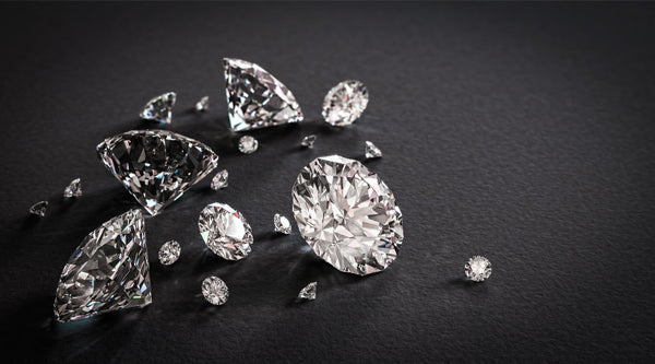 Diamond vs Moissanites: Choosing the Perfect Gemstone