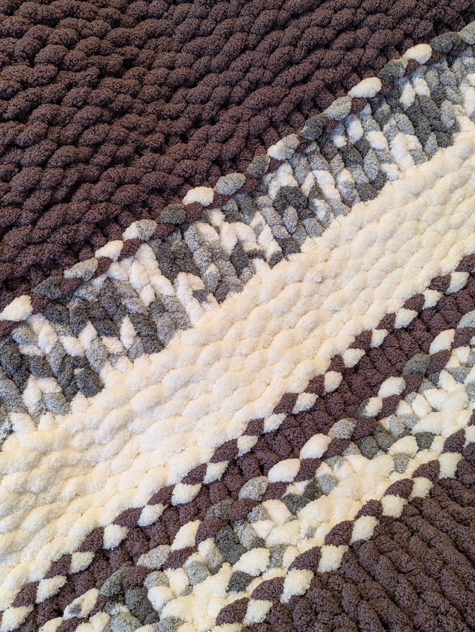 Oversized Hand-Knit Chunky Chenille Blanket (50 x 75)