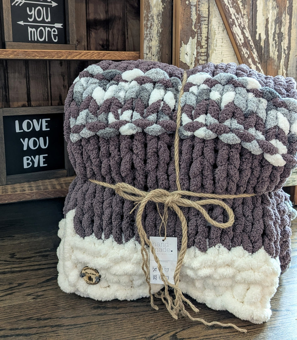 Oversized Hand-Knit Chunky Chenille Blanket (50 x 75)