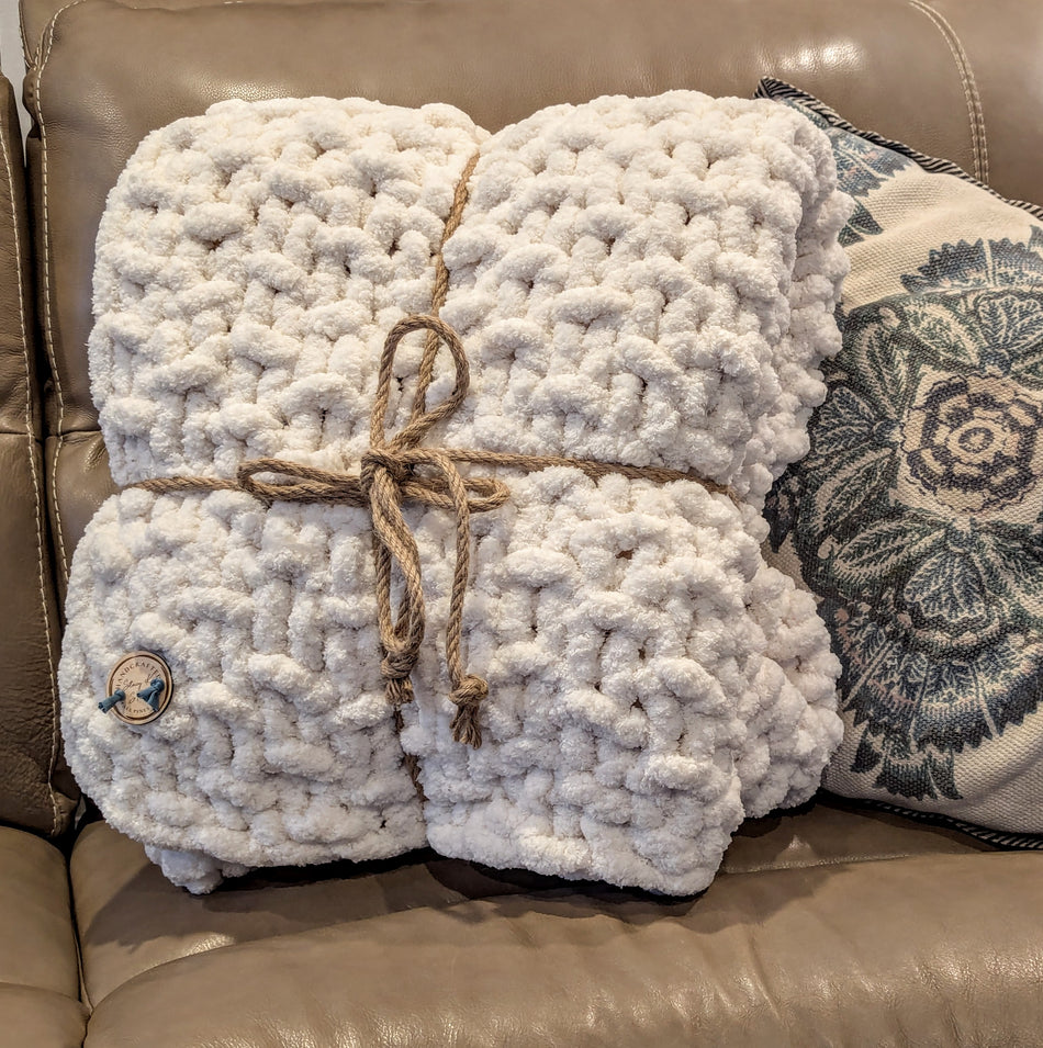 Chunky Sofa Throw- Vintage White
